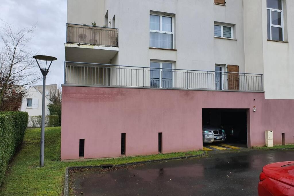 Appartement Contemporain Renove A Neuf Avec Cuisine Equipe - Val De Reuil Val-de-Reuil Exterior photo
